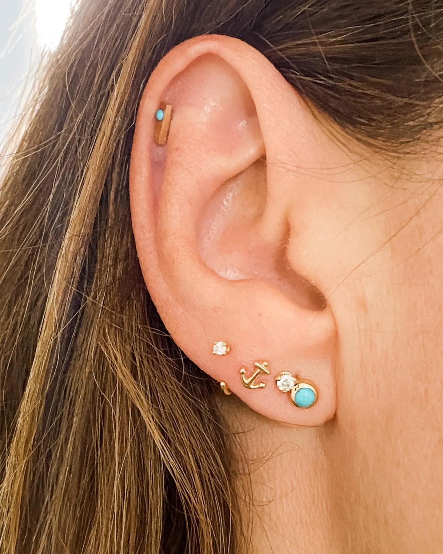 14K Single Anchor Earring