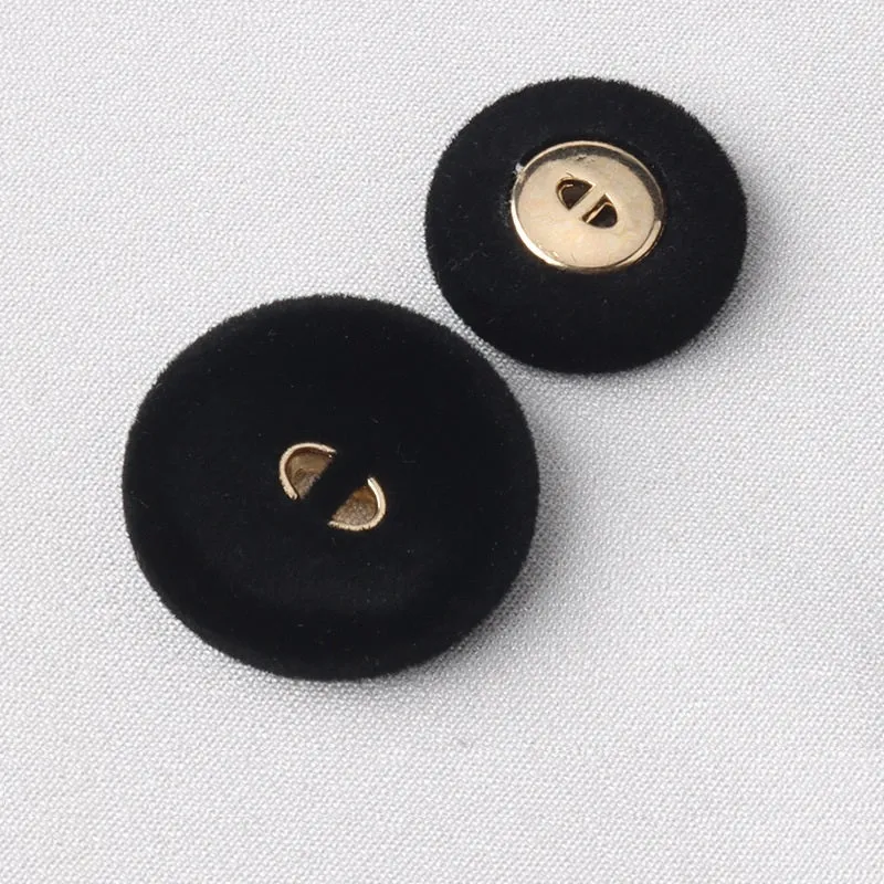 15-25mm White Black Flocked Round Two-Hole Buttons for Coats 20 Pack
