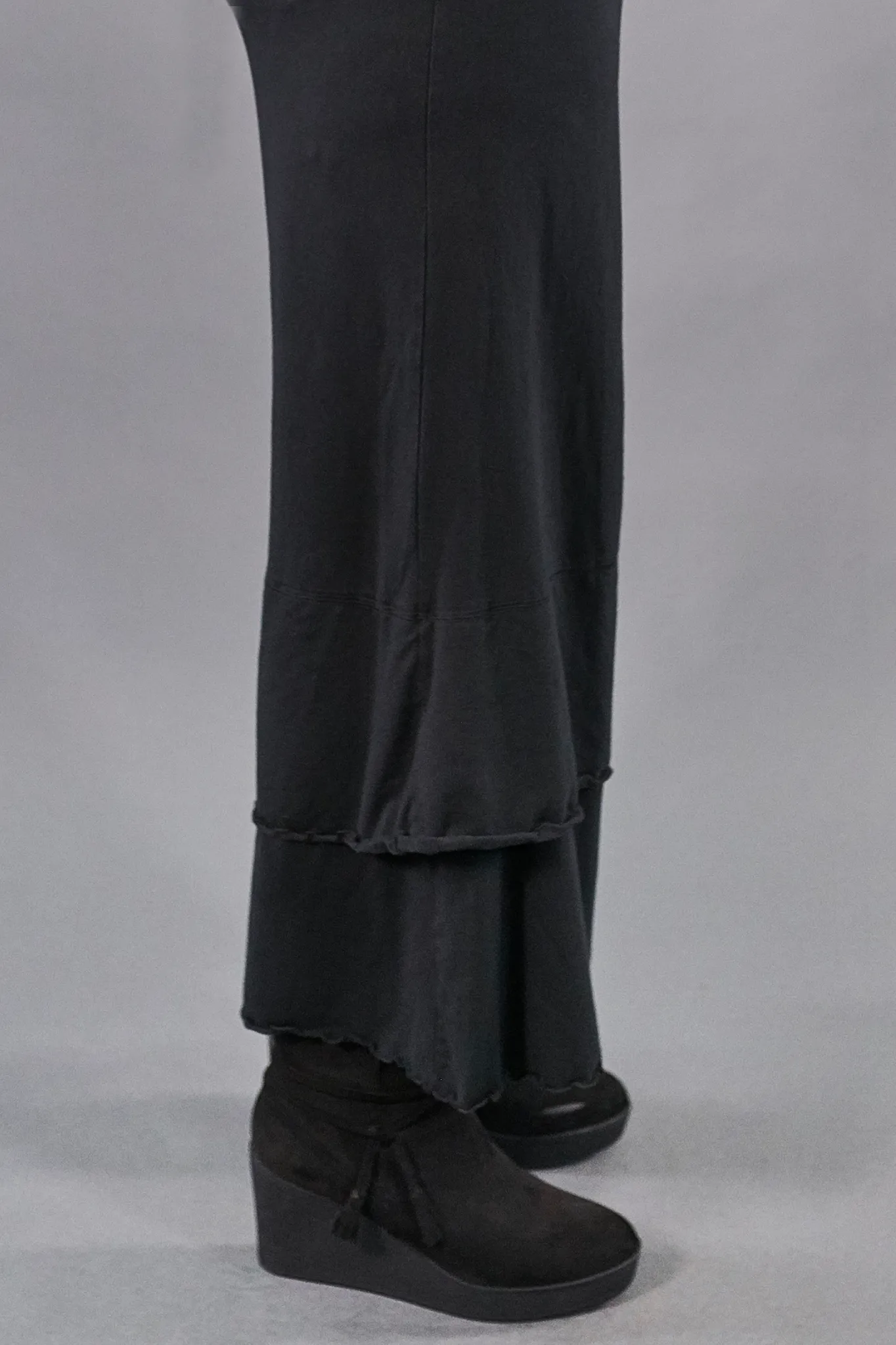3239 Wide Petaloon-Black-U