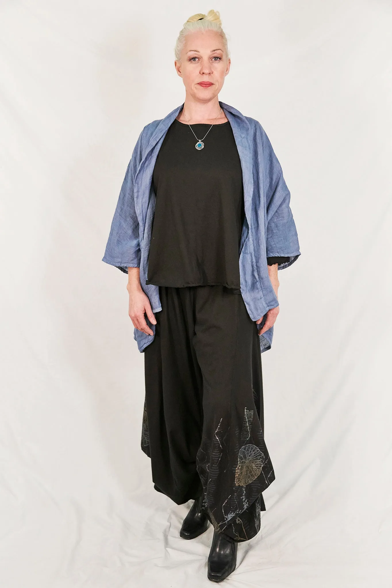 5230-Linen Boxy Cardi Summer Blue-P