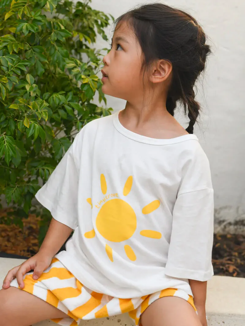 Akio Tee - Sunshine