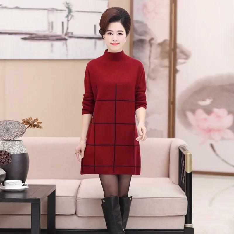 Autumn and Winter Middle-aged and Elderly Plus Size Dress In The Long Section Thick Plus Size Base Skirt Striped Pattern Simple Sweater Dress