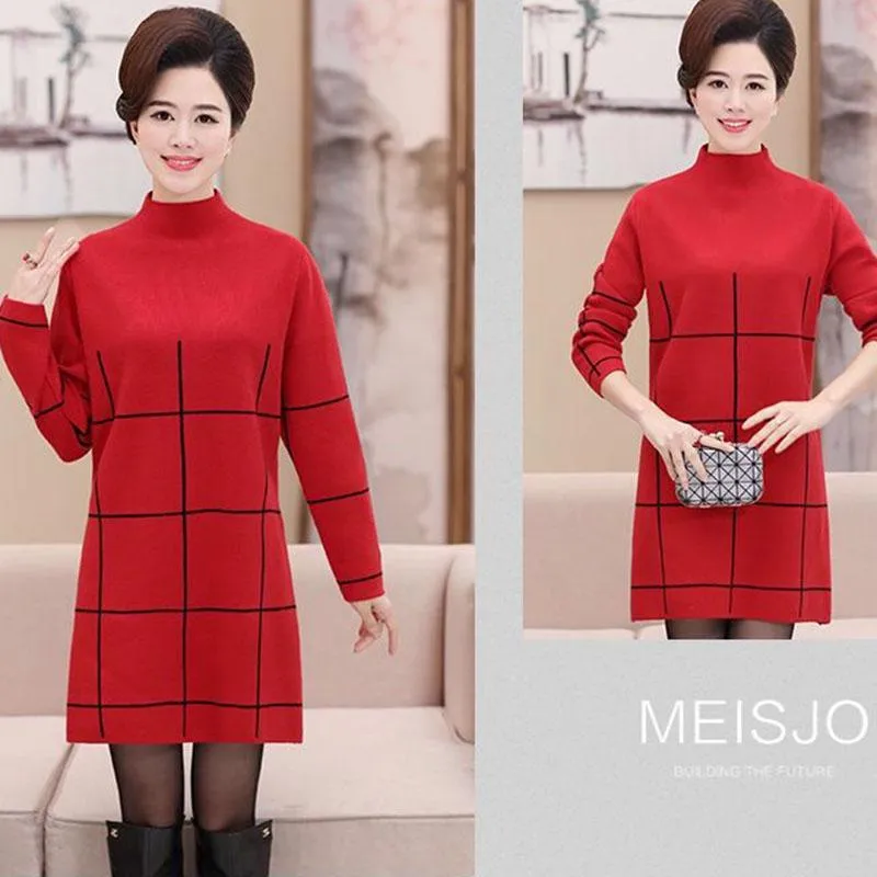 Autumn and Winter Middle-aged and Elderly Plus Size Dress In The Long Section Thick Plus Size Base Skirt Striped Pattern Simple Sweater Dress