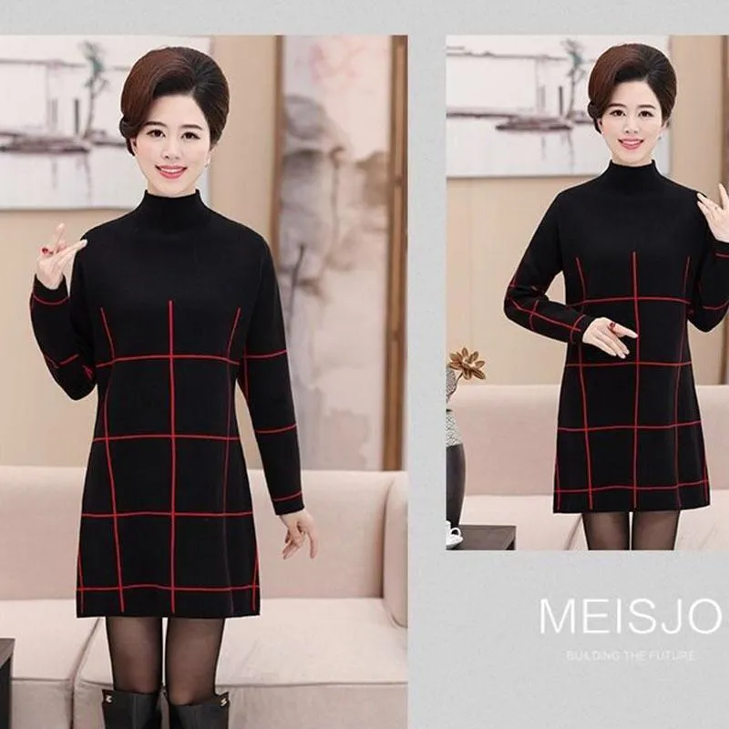 Autumn and Winter Middle-aged and Elderly Plus Size Dress In The Long Section Thick Plus Size Base Skirt Striped Pattern Simple Sweater Dress