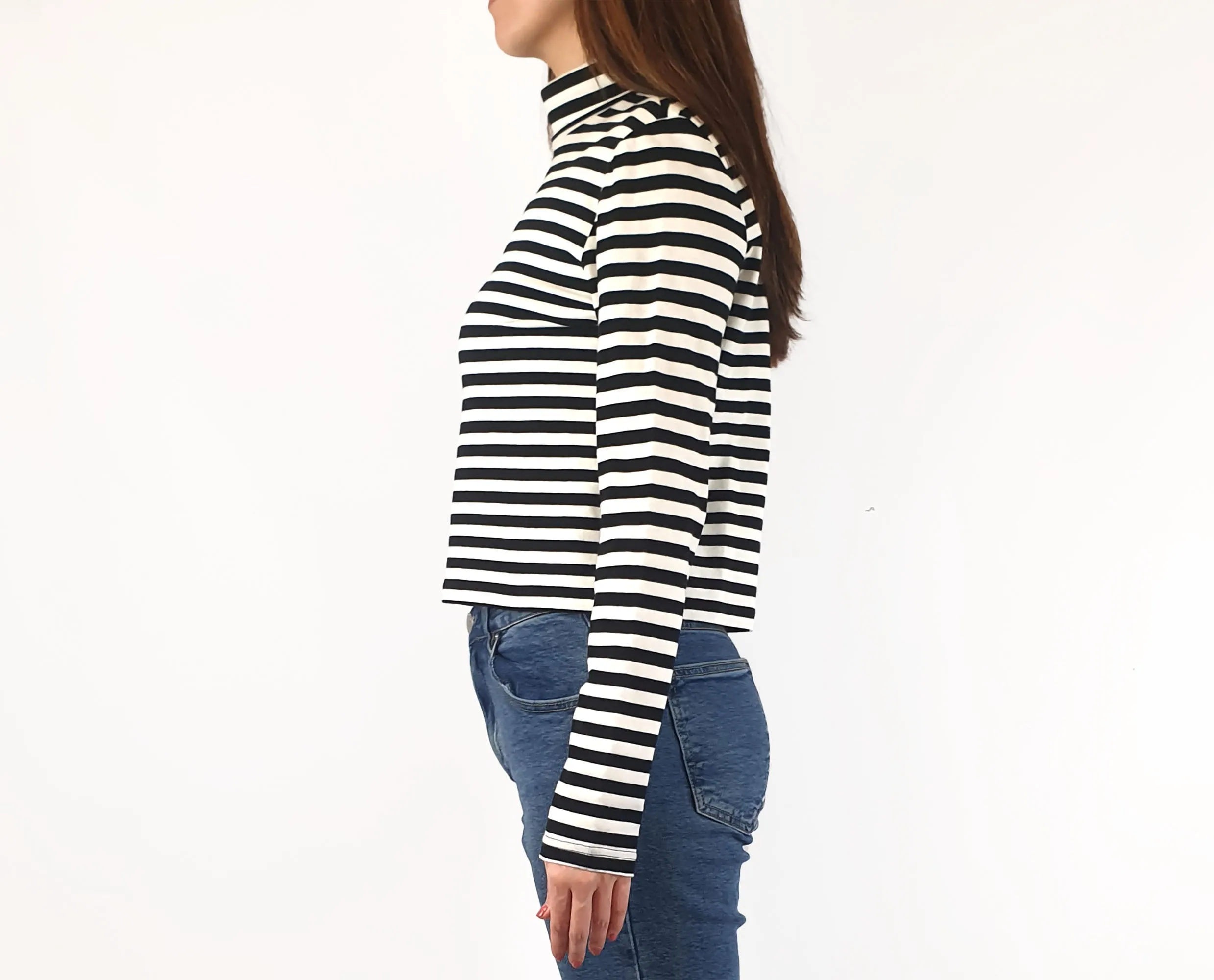 Black Friday black and white striped cropped rollneck top size 10