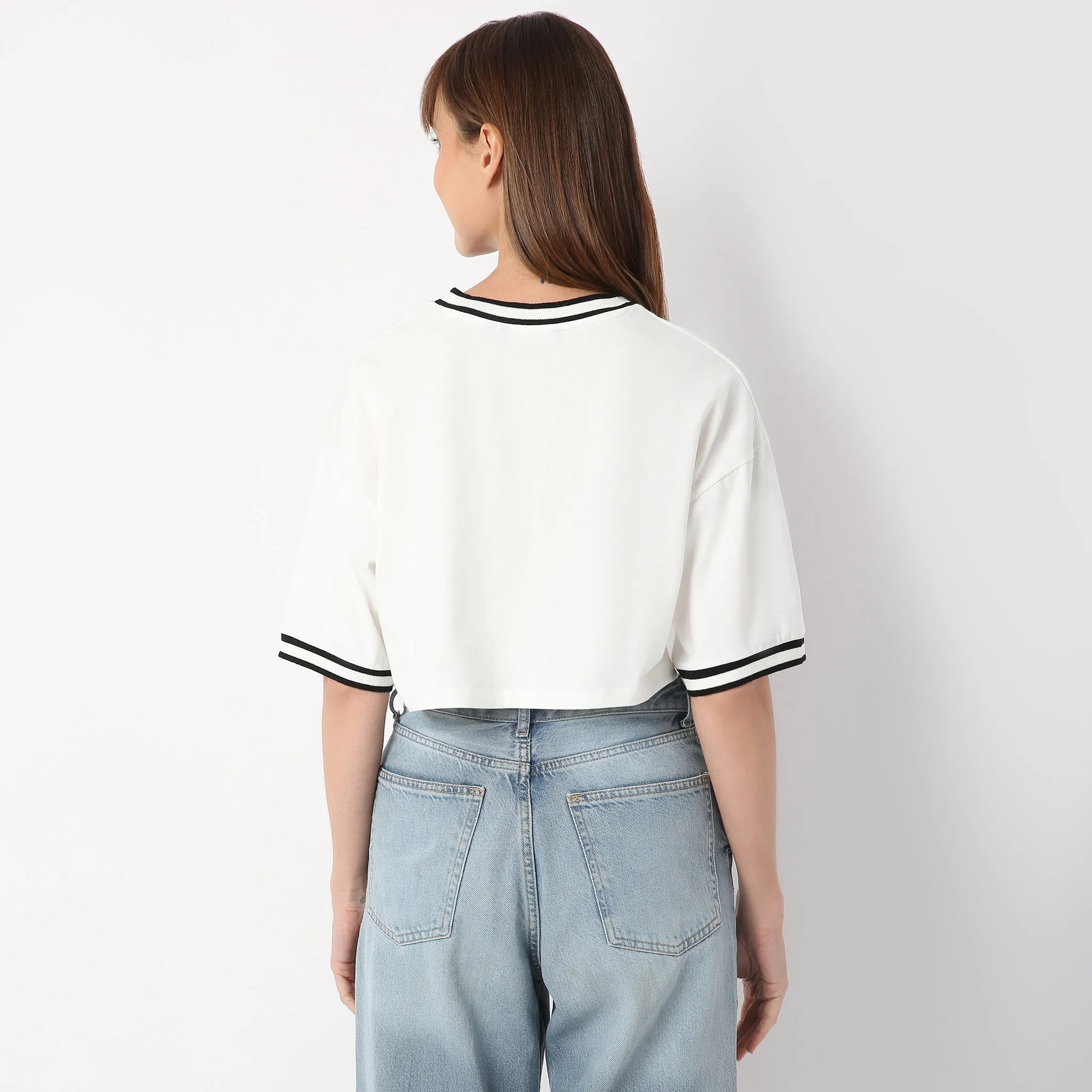 Boxy Fit V-Neck Athleisure Graphic Crop Tee