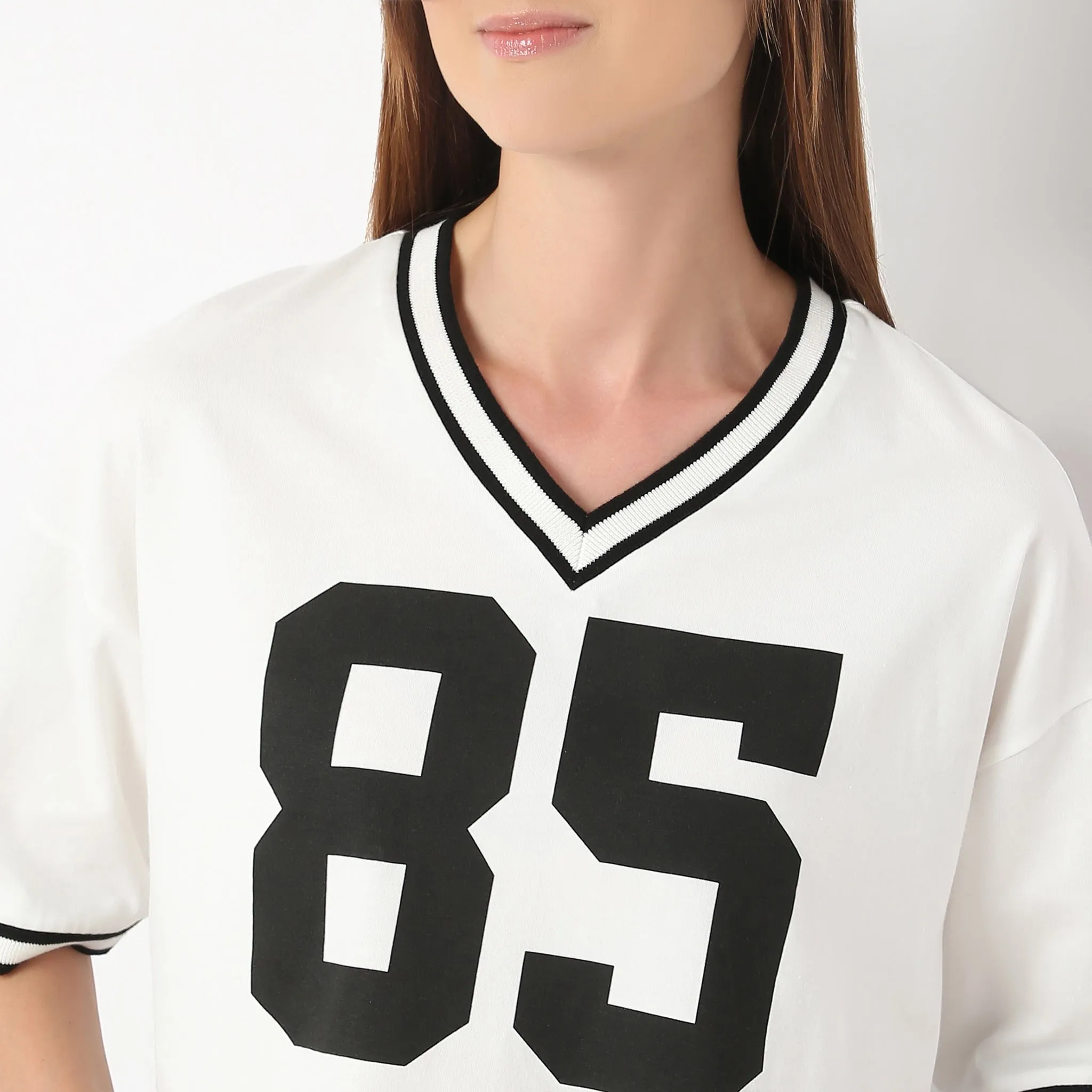 Boxy Fit V-Neck Athleisure Graphic Crop Tee