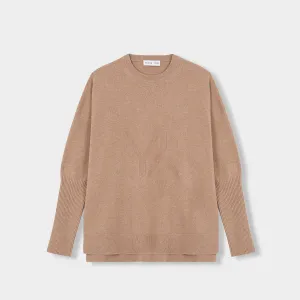 Boxy sweater Cashmere camel with YY logo