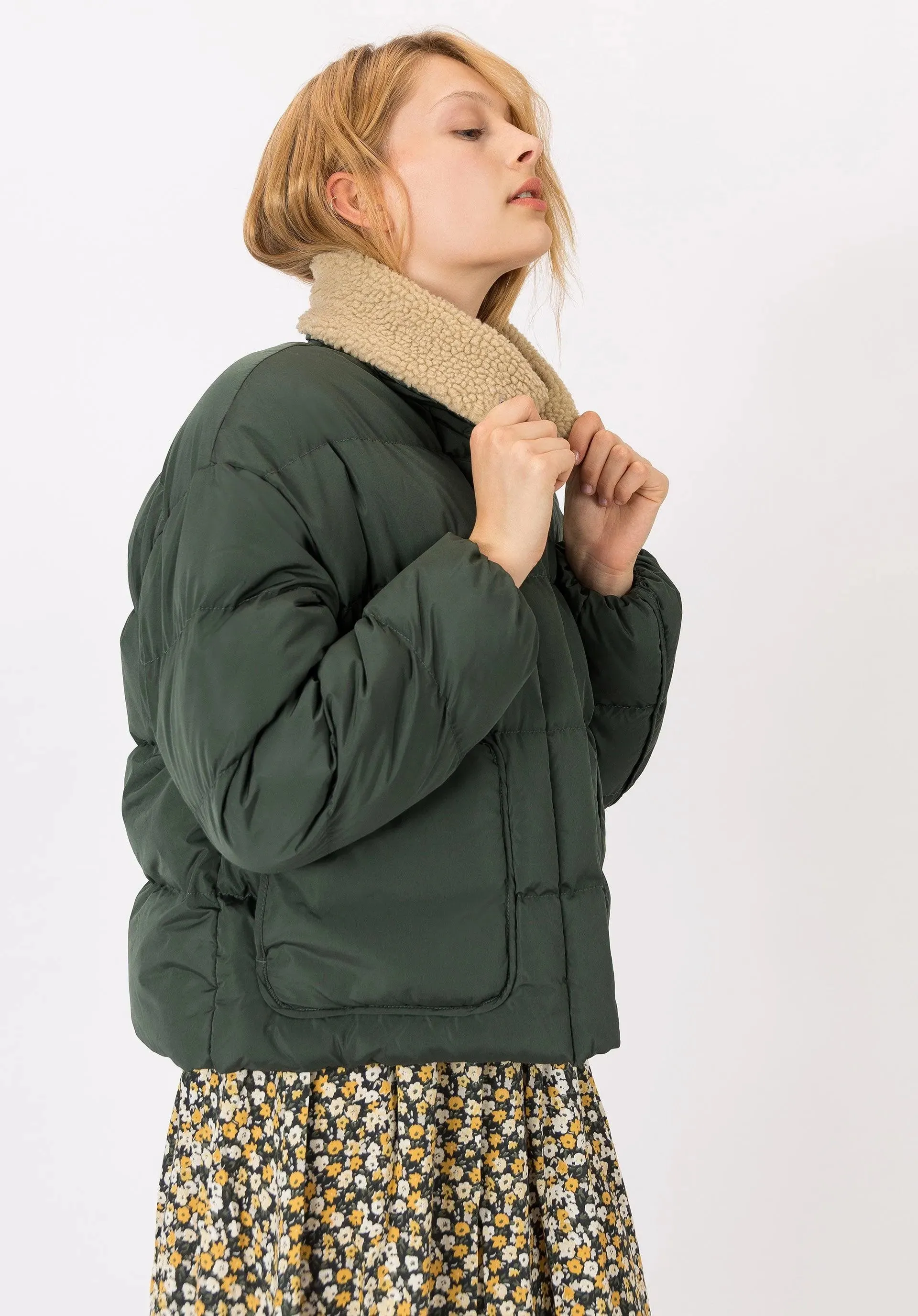 Chaqueta Boxy con Cuello Pelo Crash