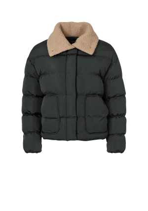 Chaqueta Boxy con Cuello Pelo Crash