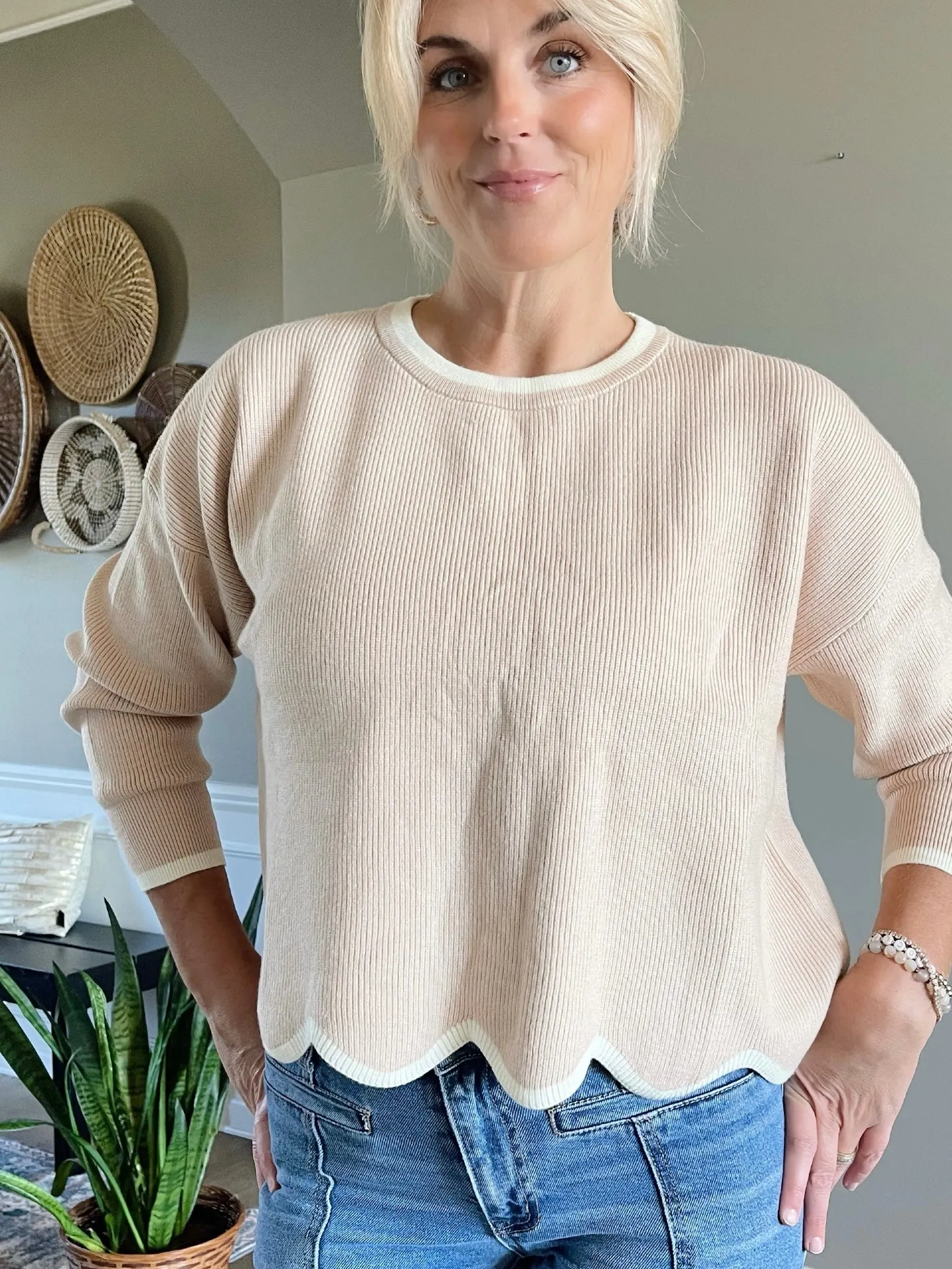 Contrast Scalloped Hem Sweater - Taupe