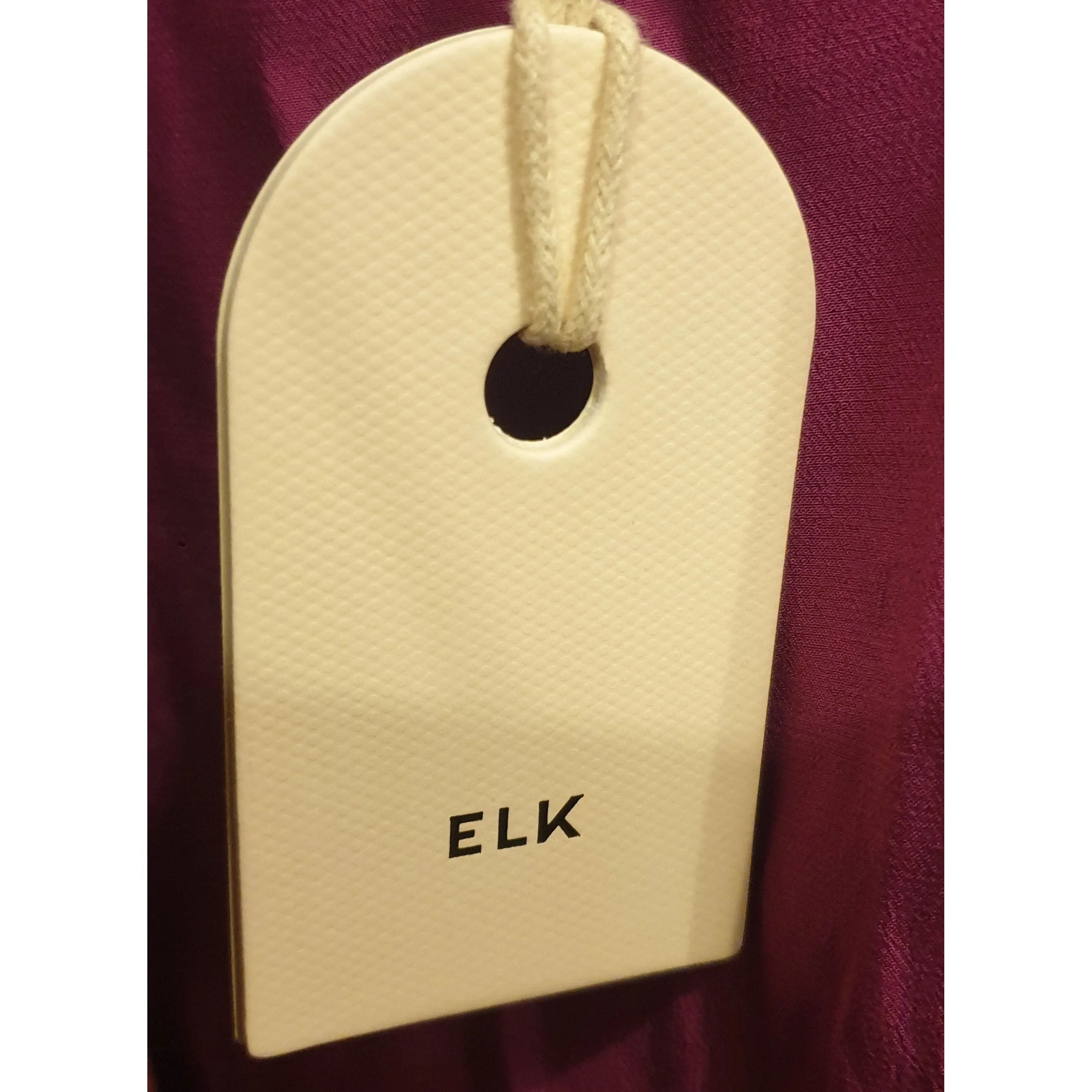 Elk preloved magenta purple sleeveless top size 8
