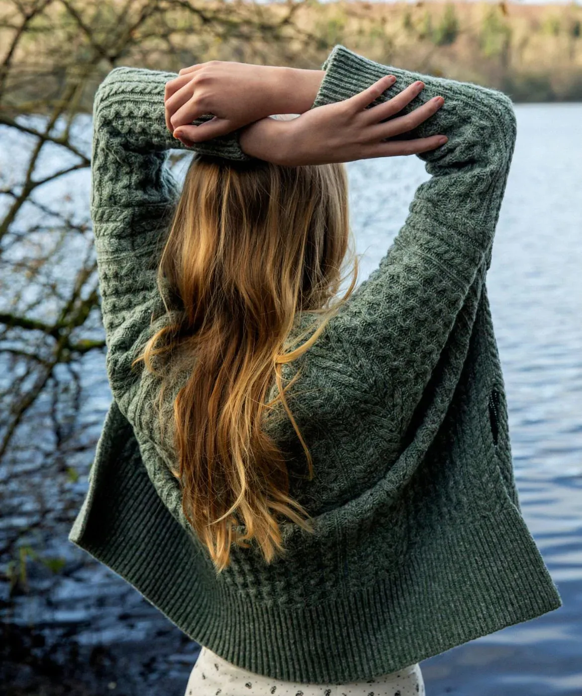 Fisherman Aran Cable Knit Cropped Sweater with Slits