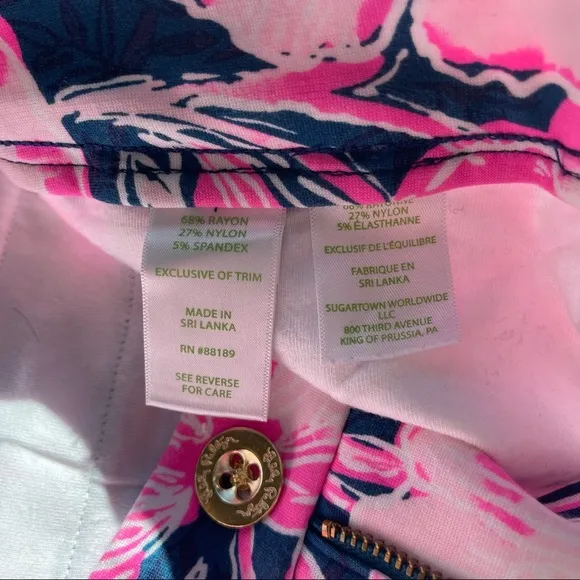 🎉HOST PICK🎉 Lilly Pulitzer pink &amp; navy Callahan Knit shorts