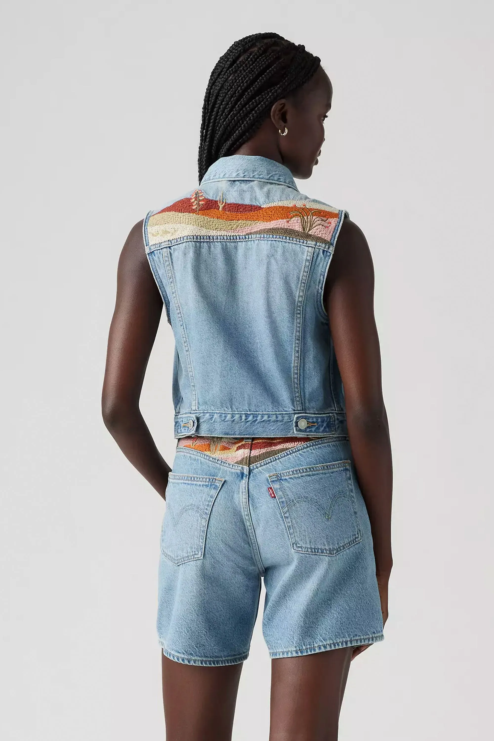 LEVIS - EMBROIDERED XS VEST