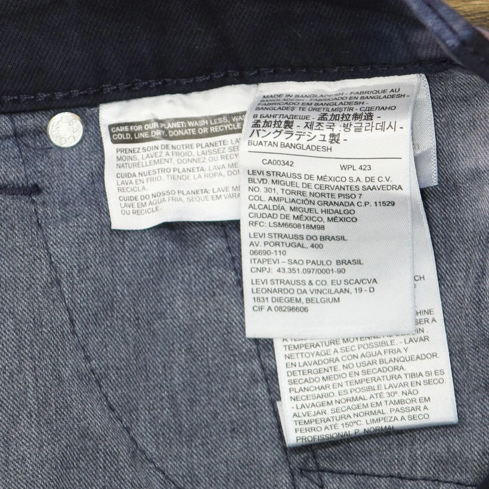 Levi's Men's 511 Distressed Slim Cutoff Shorts