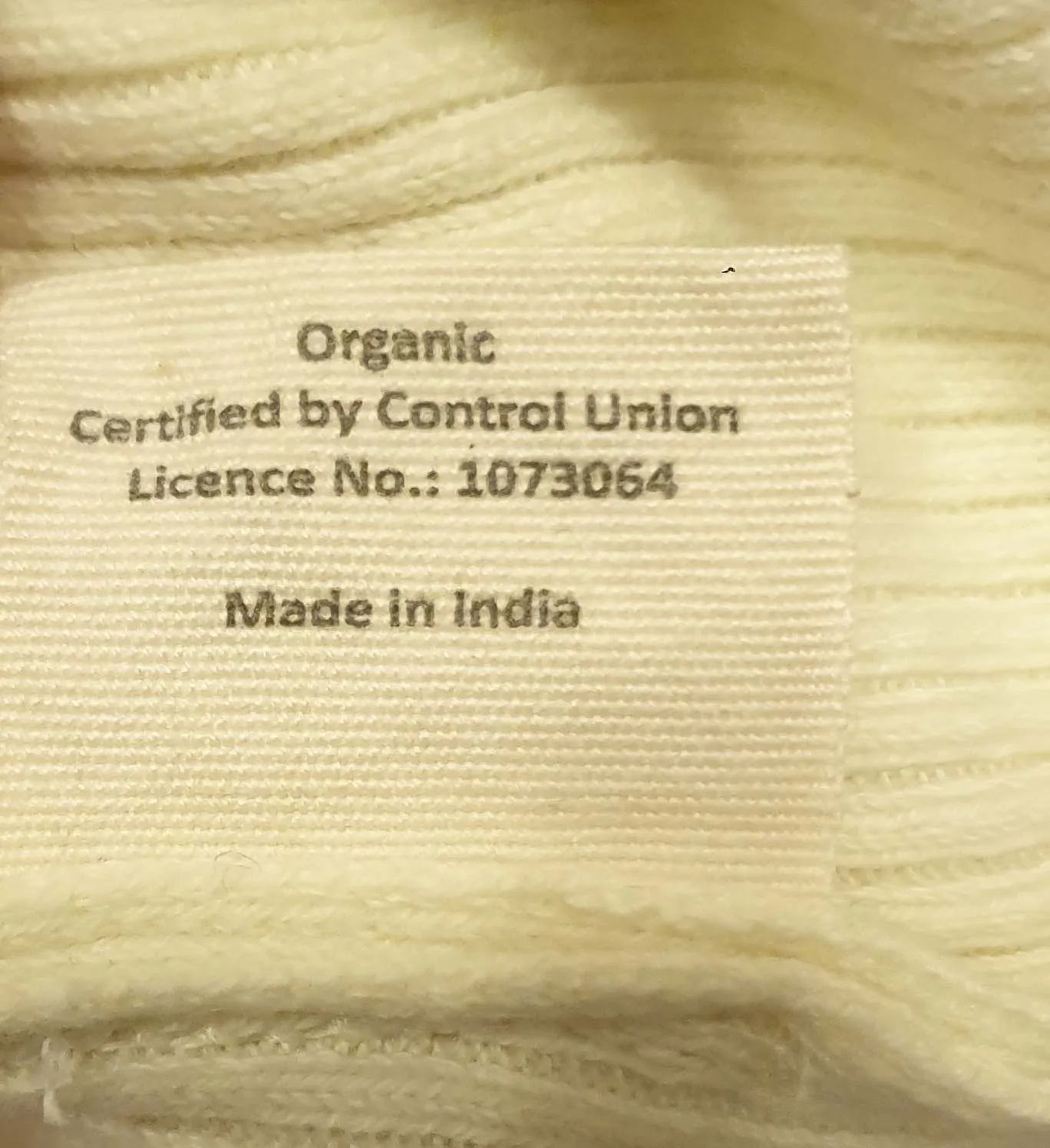 Lucy & Yak cream knit long sleeve top size L, fits 12-14