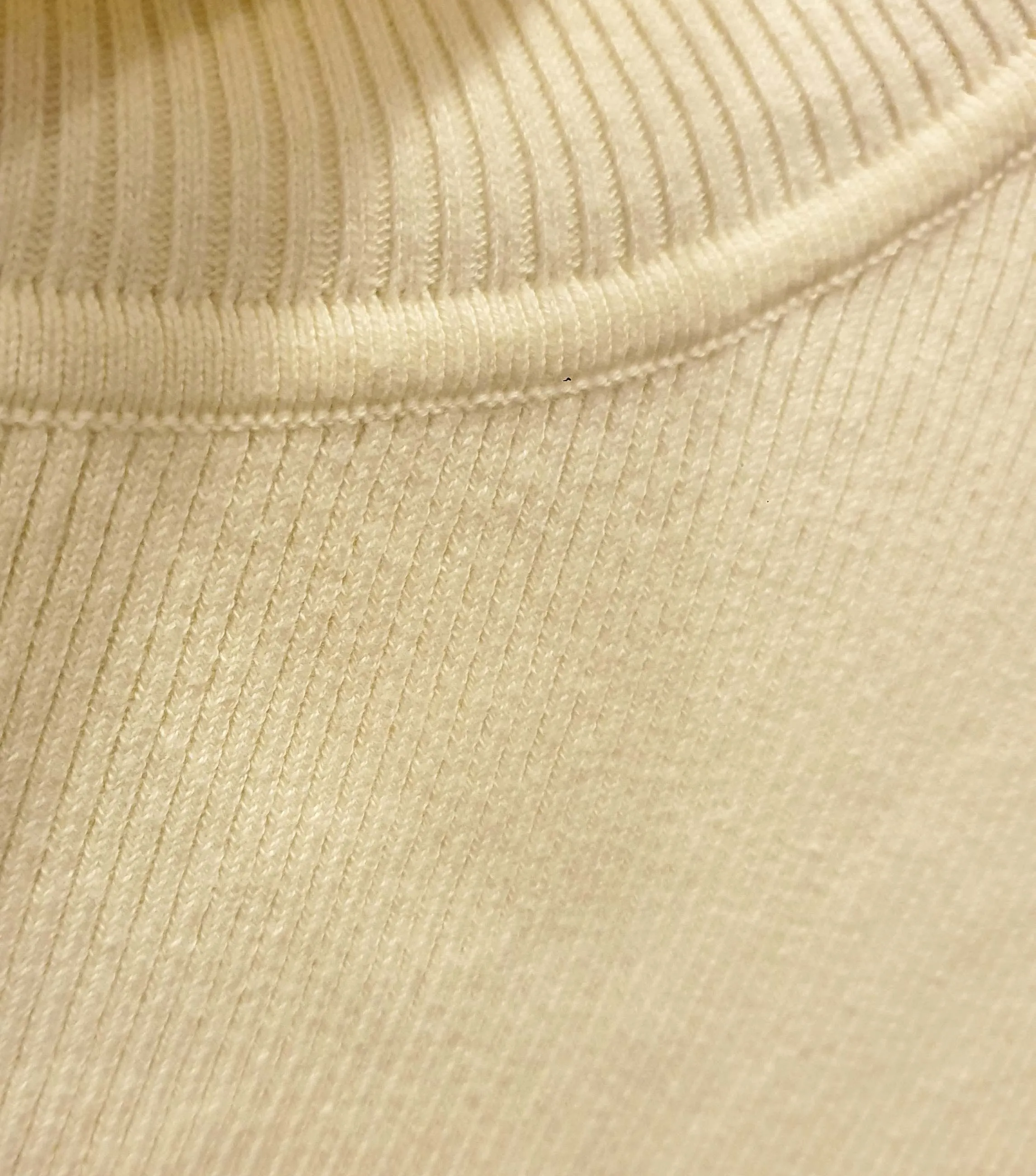Lucy & Yak cream knit long sleeve top size L, fits 12-14