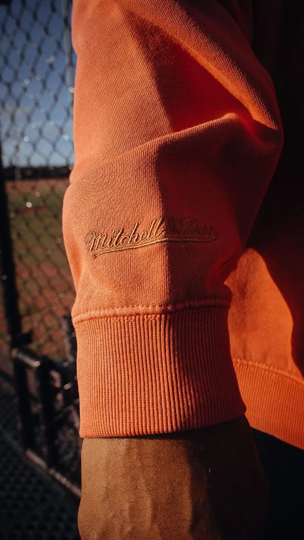 Mitchell & Ness - Vintage Big Logo Crew BULLS - Faded Red