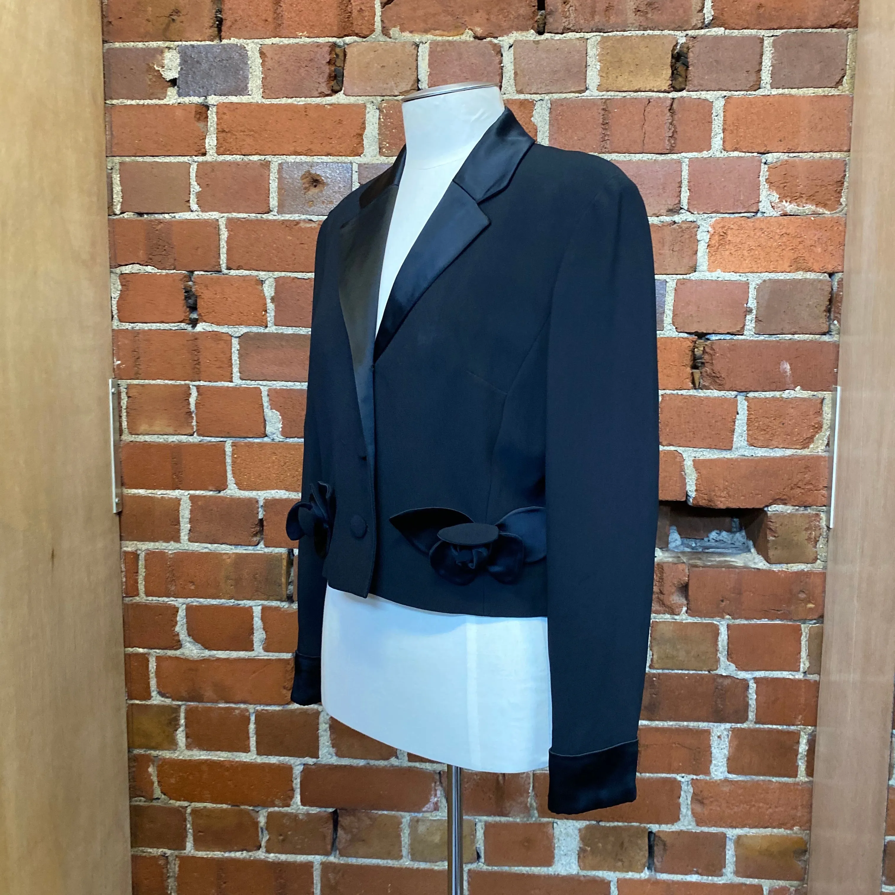 MOSCHINO CHEAP AND CHIC 1990s tuxedo jacket