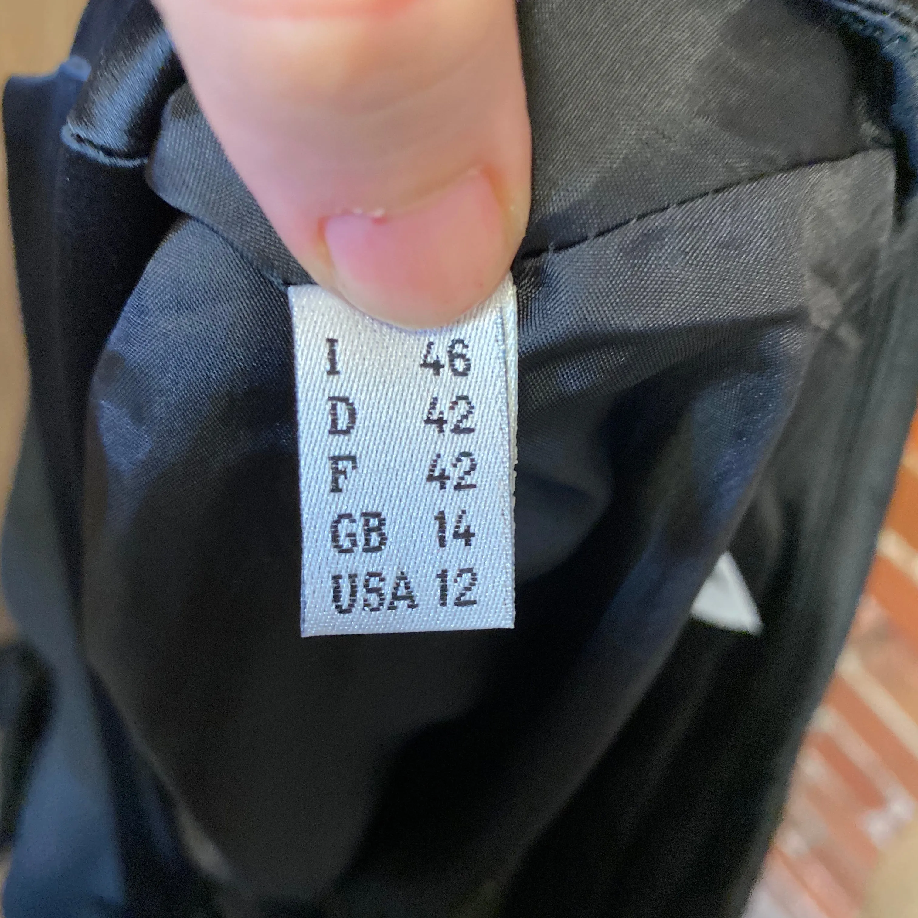 MOSCHINO CHEAP AND CHIC 1990s tuxedo jacket