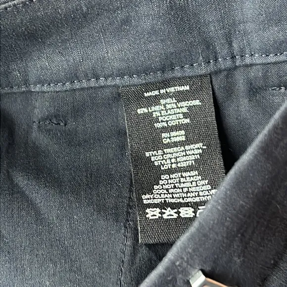 New Theory Treeca Bermuda Shorts in Eco Crunch Wash Size 2