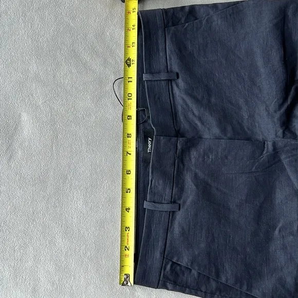 New Theory Treeca Bermuda Shorts in Eco Crunch Wash Size 2