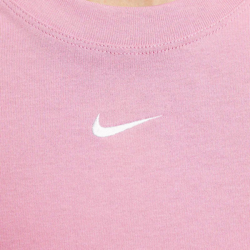 Nike Women's Sportswear Essential Boxy T-Shirt