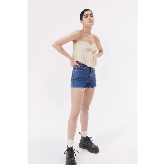 NWT Levi’s Ribcage Denim Short - Charles Erosion