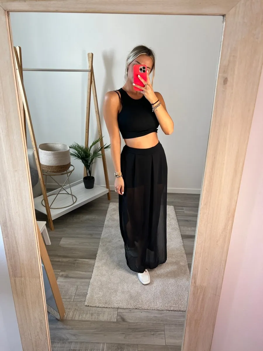 Pantaloncini con chiffon e spacchi laterali