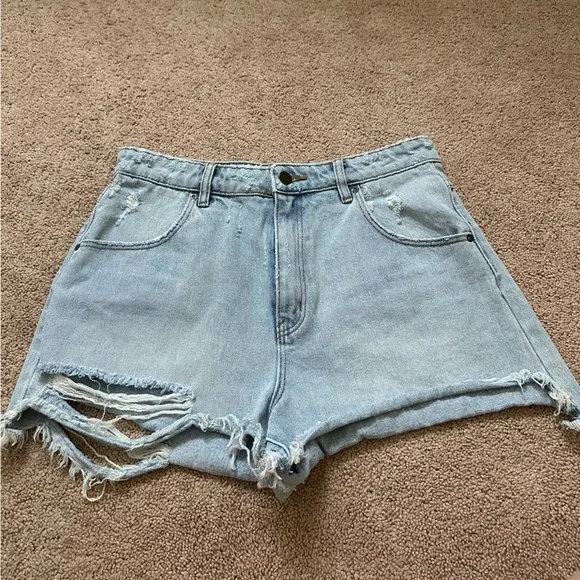 Rolla’s Dusters high rise slim Layla Beach jean shorts