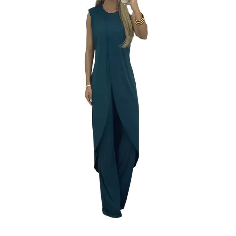 Sarah – Elegant Women's Top and Matching Trousers Twin Set