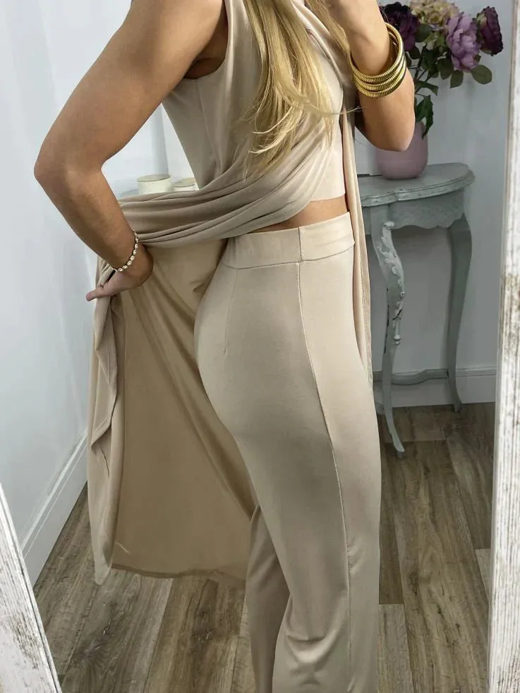 Sarah – Elegant Women's Top and Matching Trousers Twin Set