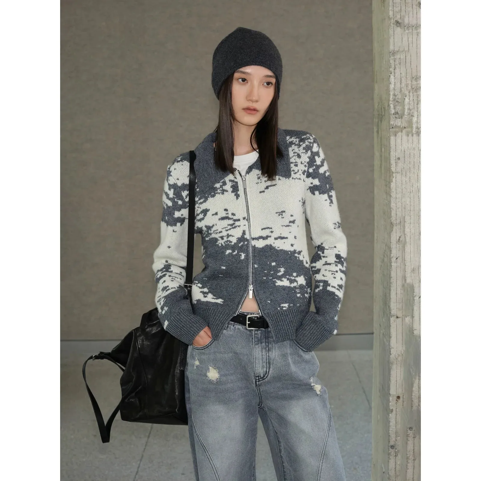 Sesame Dot Jacquard Zip Cardigan