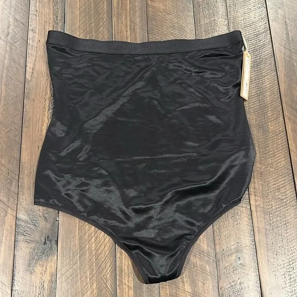 Skims Barely There High Waist Thong