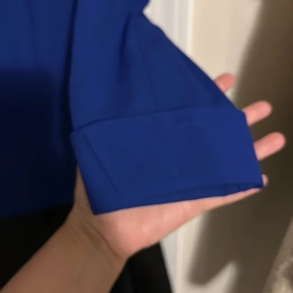 Tahari Arthur Levine Blue Cropped Jacket