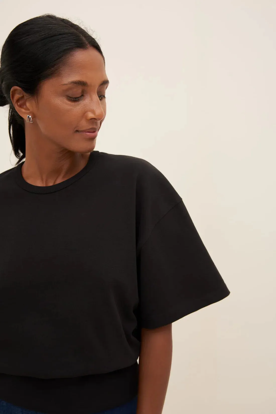 The Boxy Rib Tee in Black | Kowtow