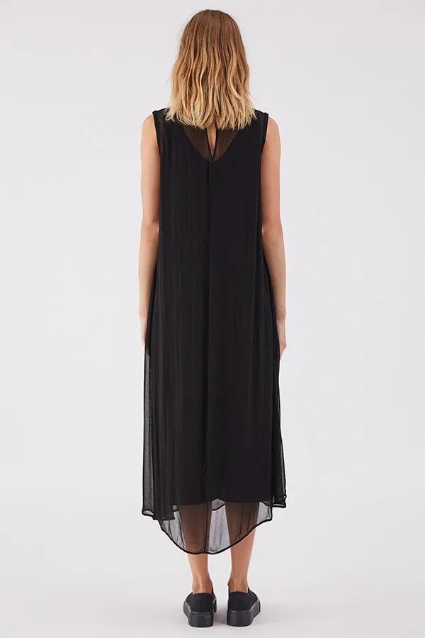 Transit Black Solid Crepe Dress