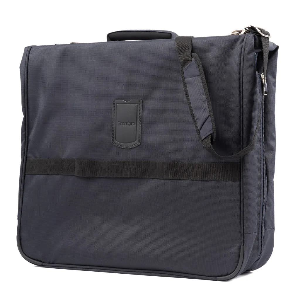 Travelpro Maxlite 5 Softside Lightweight Bi-Fold Carry-on Garment Bag, Men and Women U2
