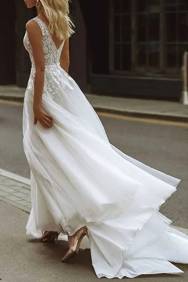 Tulle A-line V-neck Sleeveless Lace Wedding Dresses With Sweep Train, SW572