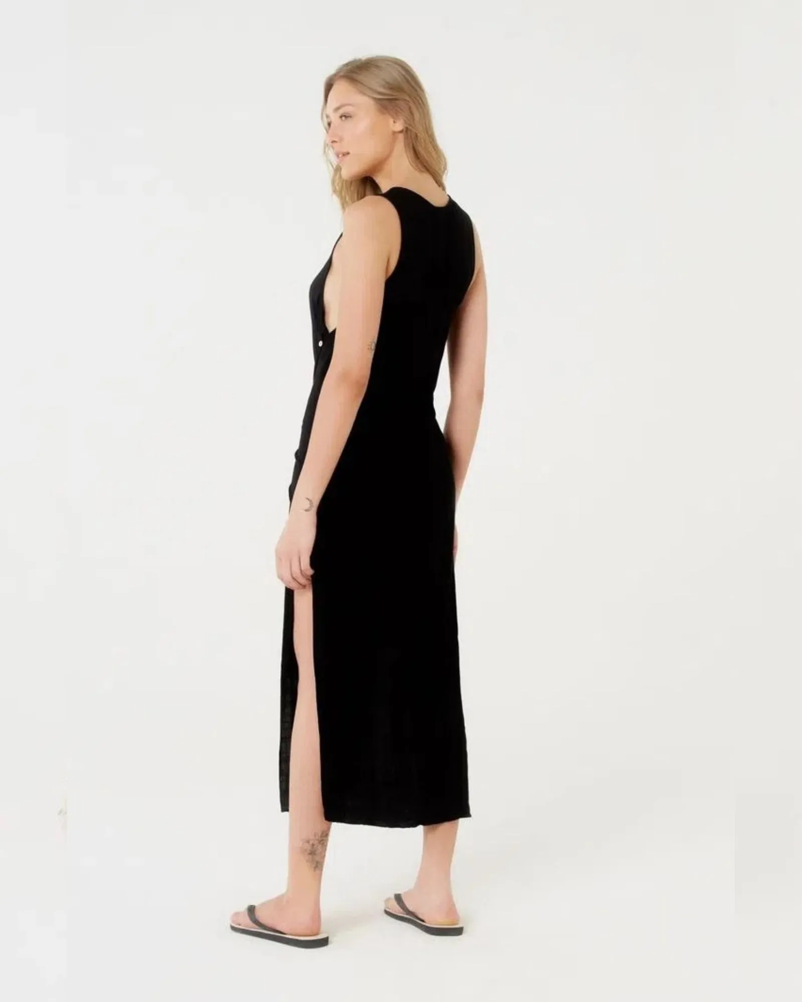 Vestido Saida Cropped Liso Preto Mistica