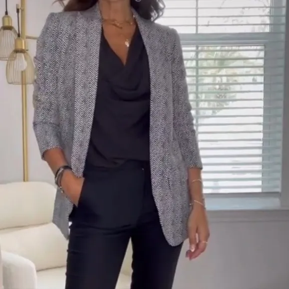 White House Black Market Herringbone Print Ecru The Relaxed Blazer Jacket Sz 10