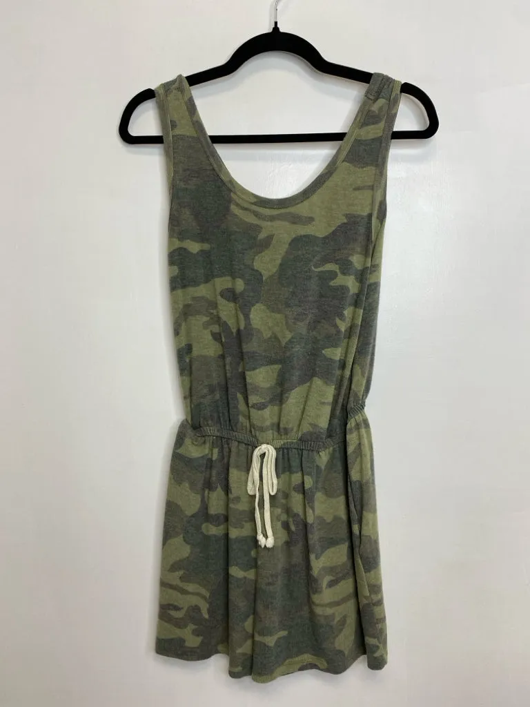 Womens Size Med Misses Green Vici Romper