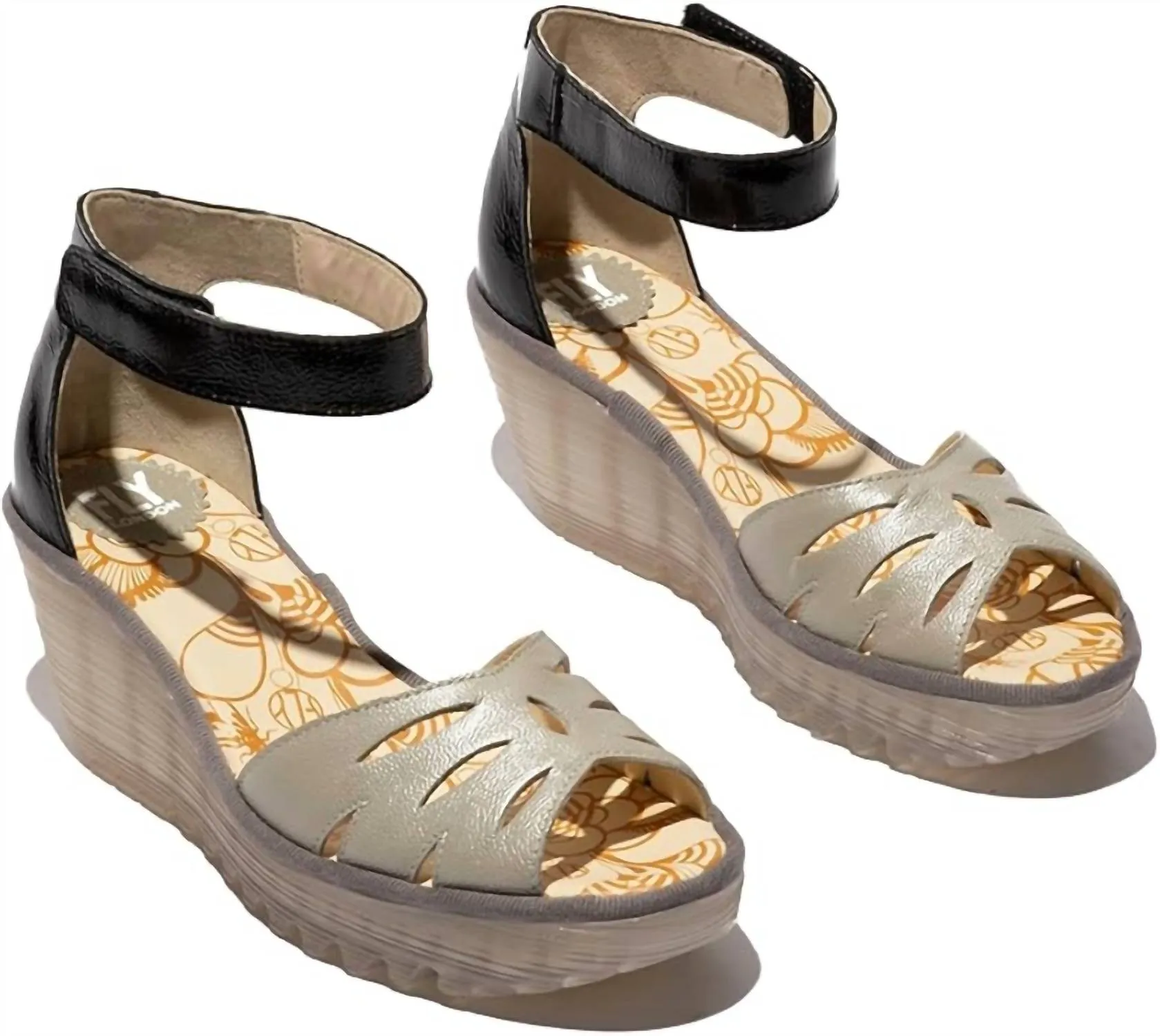Women's Yelu545Fly Wedge Sandal In Silver/black